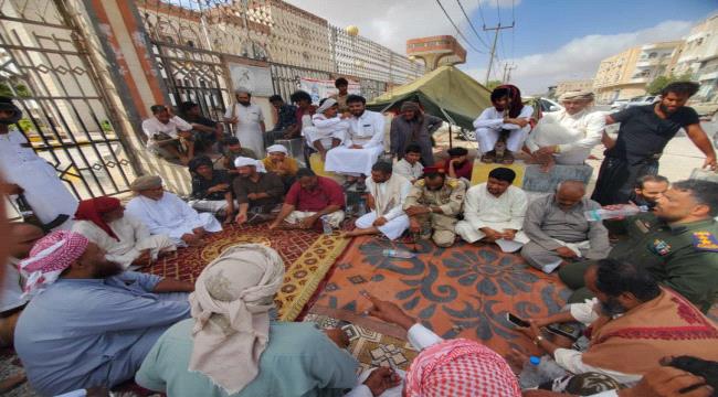 رغم تهديد السلطة باستخدام القوة.. اتحاد المقاولين يؤكد تمسكه بمطالبه ومواصلة احتجاجه السلمي 