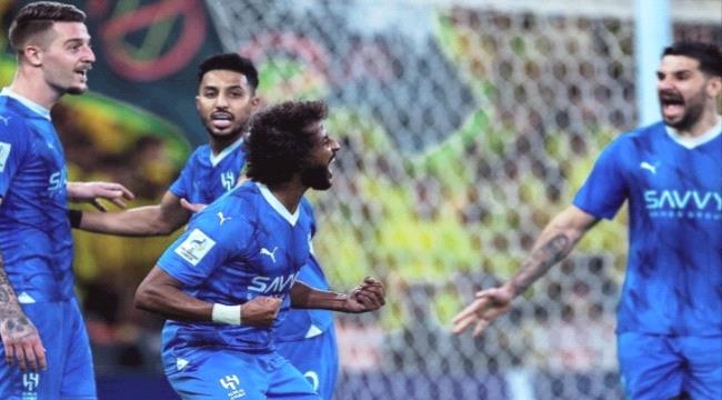 بثنائية نظيفة... الهلال يحسم الكلاسيكو السعودي